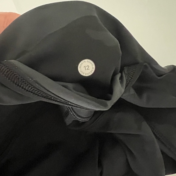 Lululemon Fast and Free High-Waisted Camo Leggings size 12 - Picture 3 of 4